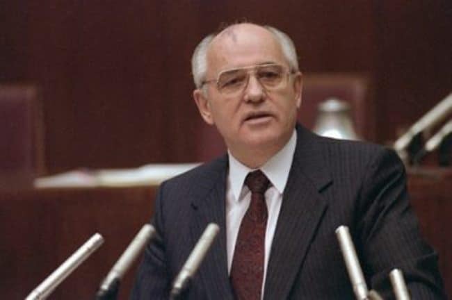 Чем занимается Михаил Горбачев в настоящее время