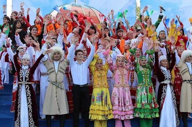 Сколько в России национальностей