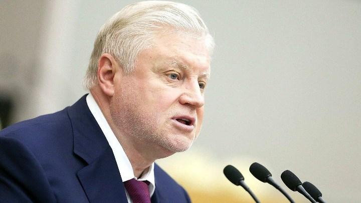 Руководитель «Справедливой России» Миронов зарабатывал более 400 тыс. руб. в месяц