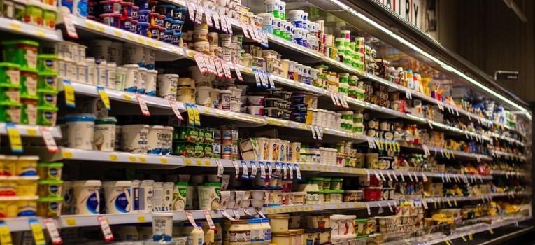 В магазинах появятся отдельные полки для натуральных молочных продуктов