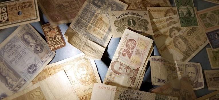 История денег: как появились первые в мире купюры
