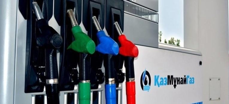 Эксперт объясняет, почему в России бензин дороже, чем в Казахстане
