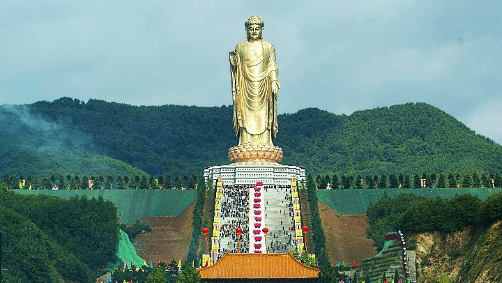 Будда весеннего храма