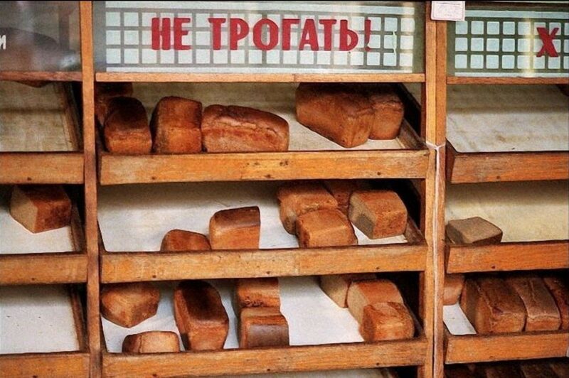 Хлеб на полках